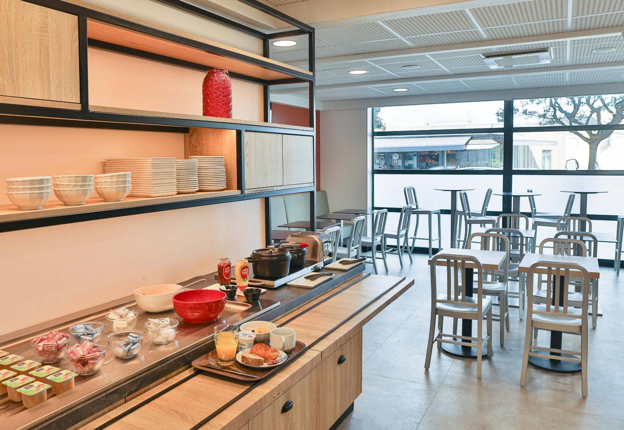 B&B Hotel Les Sables-D'Olonne Centre Gare Екстериор снимка