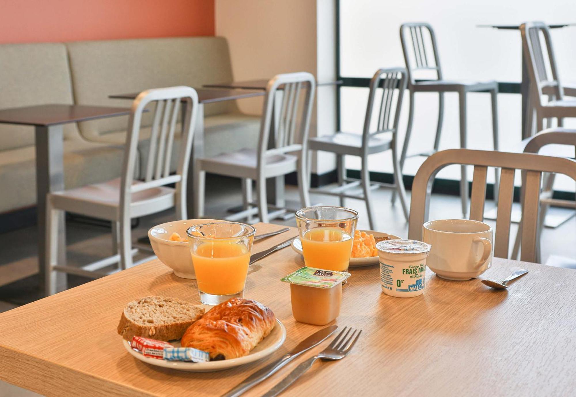 B&B Hotel Les Sables-D'Olonne Centre Gare Екстериор снимка